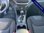 2017 Cherokee Thumbnail 15