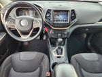 2017 Cherokee Thumbnail 11