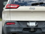 2015 Cherokee Thumbnail 13