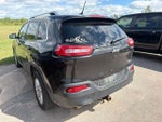 2016 Cherokee Thumbnail 7