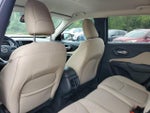 2016 Cherokee Thumbnail 27