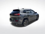 2016 Cherokee Thumbnail 5