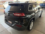 2016 Cherokee Thumbnail 4