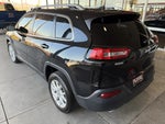 2016 Cherokee Thumbnail 6