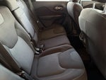 2016 Cherokee Thumbnail 12