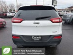 2017 Cherokee Thumbnail 6