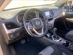2018 Cherokee Thumbnail 12