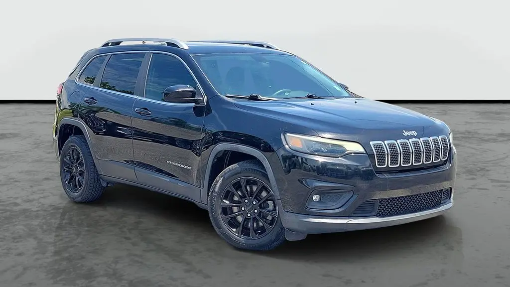 Preowned 2019 Jeep Cherokee Latitude for Sale