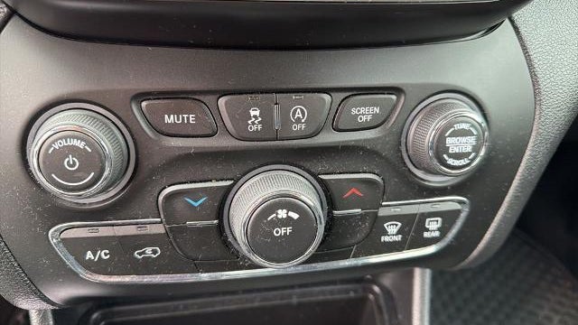 2020 Jeep Cherokee Latitude