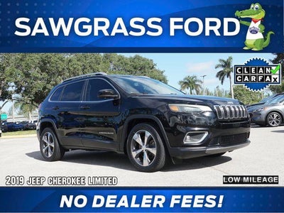 Photo of a 2019 Jeep Cherokee Limited 4DR SUV for sale