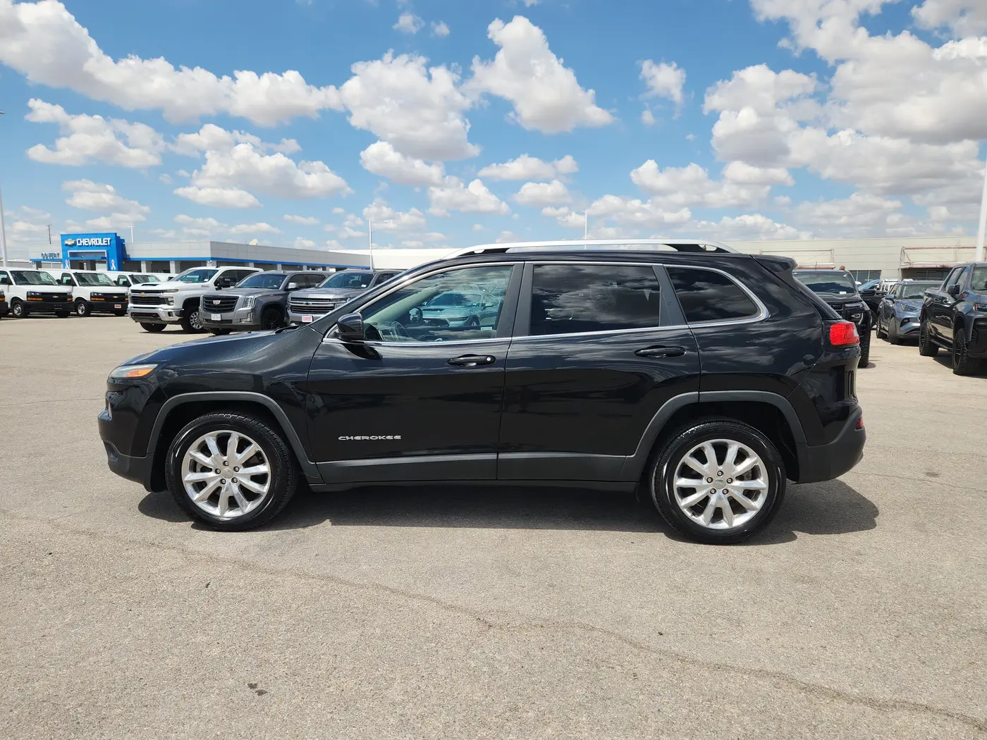 2016 Jeep Cherokee - $9,909