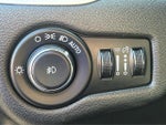 2014 Cherokee Thumbnail 19