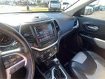 2014 Cherokee Thumbnail 24