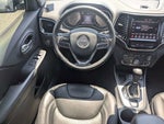 2019 Cherokee Thumbnail 16