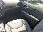 2019 Cherokee Thumbnail 22