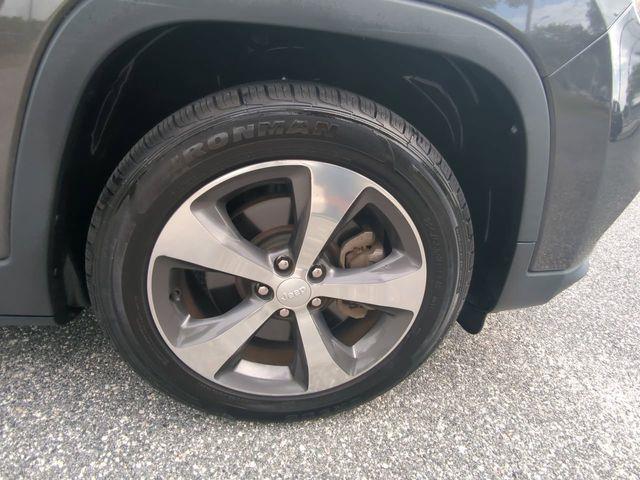2019 Jeep Cherokee - $14,175