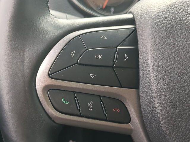 2019 Jeep Cherokee - $14,175
