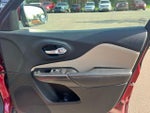 2015 Cherokee Thumbnail 9