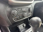 2016 Cherokee Thumbnail 38