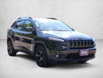2016 Cherokee Thumbnail 3