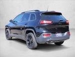 2016 Cherokee Thumbnail 7