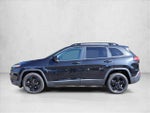2016 Cherokee Thumbnail 8