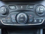 2016 Cherokee Thumbnail 19