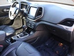 2016 Cherokee Thumbnail 28