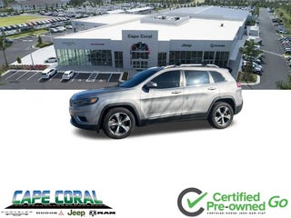 2019 Jeep Cherokee with Billet Silver Metallic Clearcoat Exterior