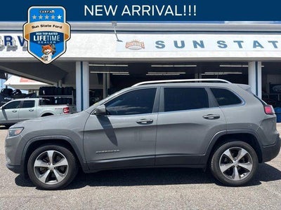 Photo of a 2019 Jeep Cherokee Limited 4DR SUV for sale