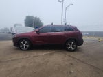 2019 Cherokee Thumbnail 4
