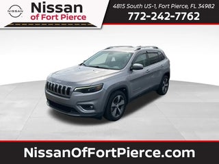 2019 Jeep Cherokee with Billet Silver Metallic Clearcoat Exterior