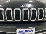 2017 Cherokee Thumbnail 27