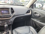 2017 Cherokee Thumbnail 20