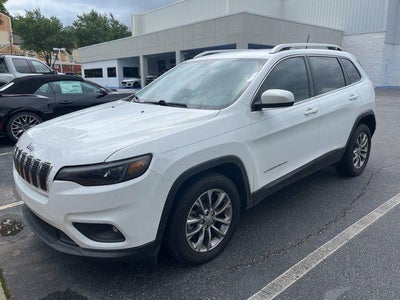 Photo of a 2019 Jeep Cherokee Latitude Plus 4DR SUV for sale