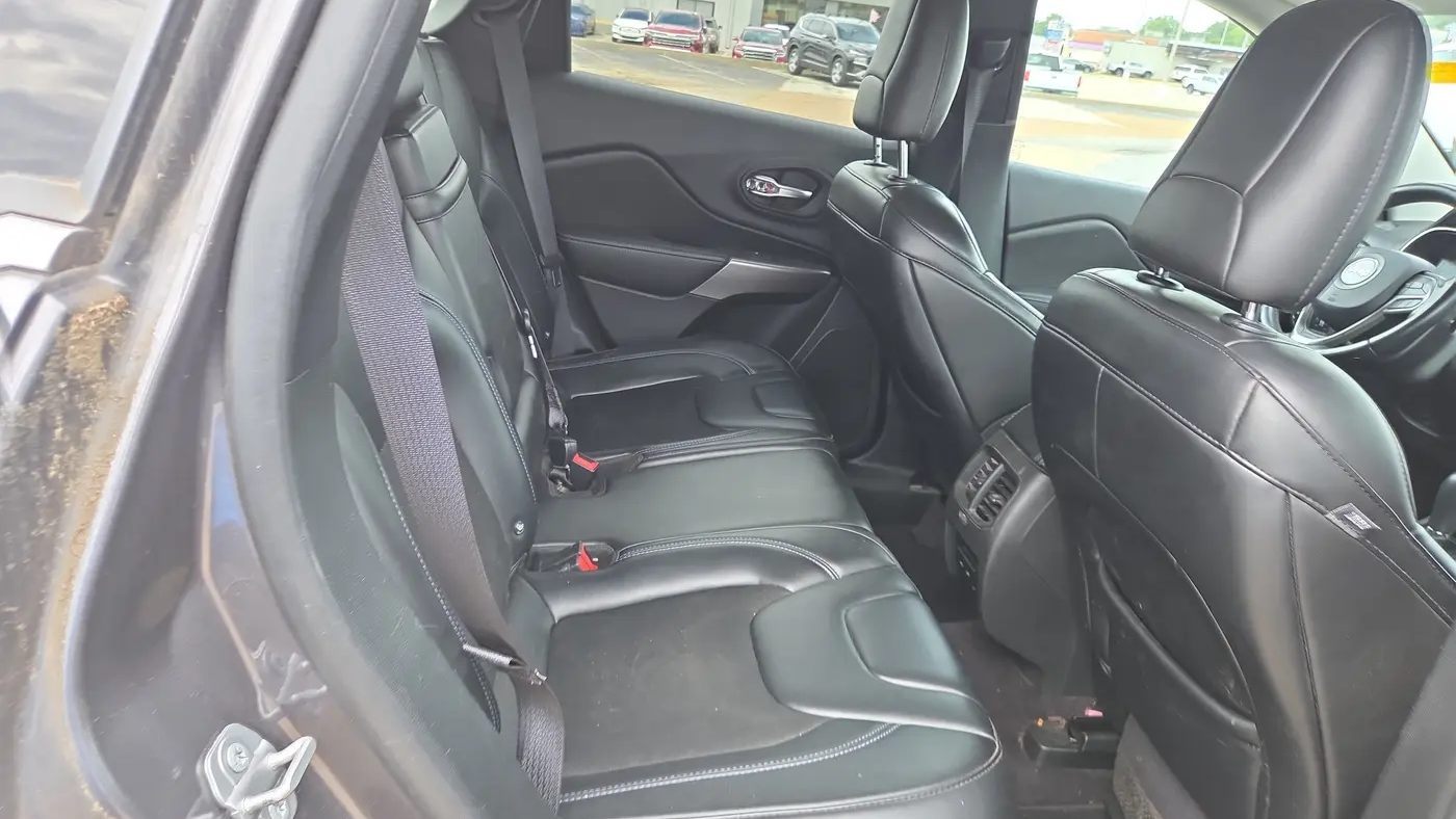 2019 Jeep Cherokee Altitude
