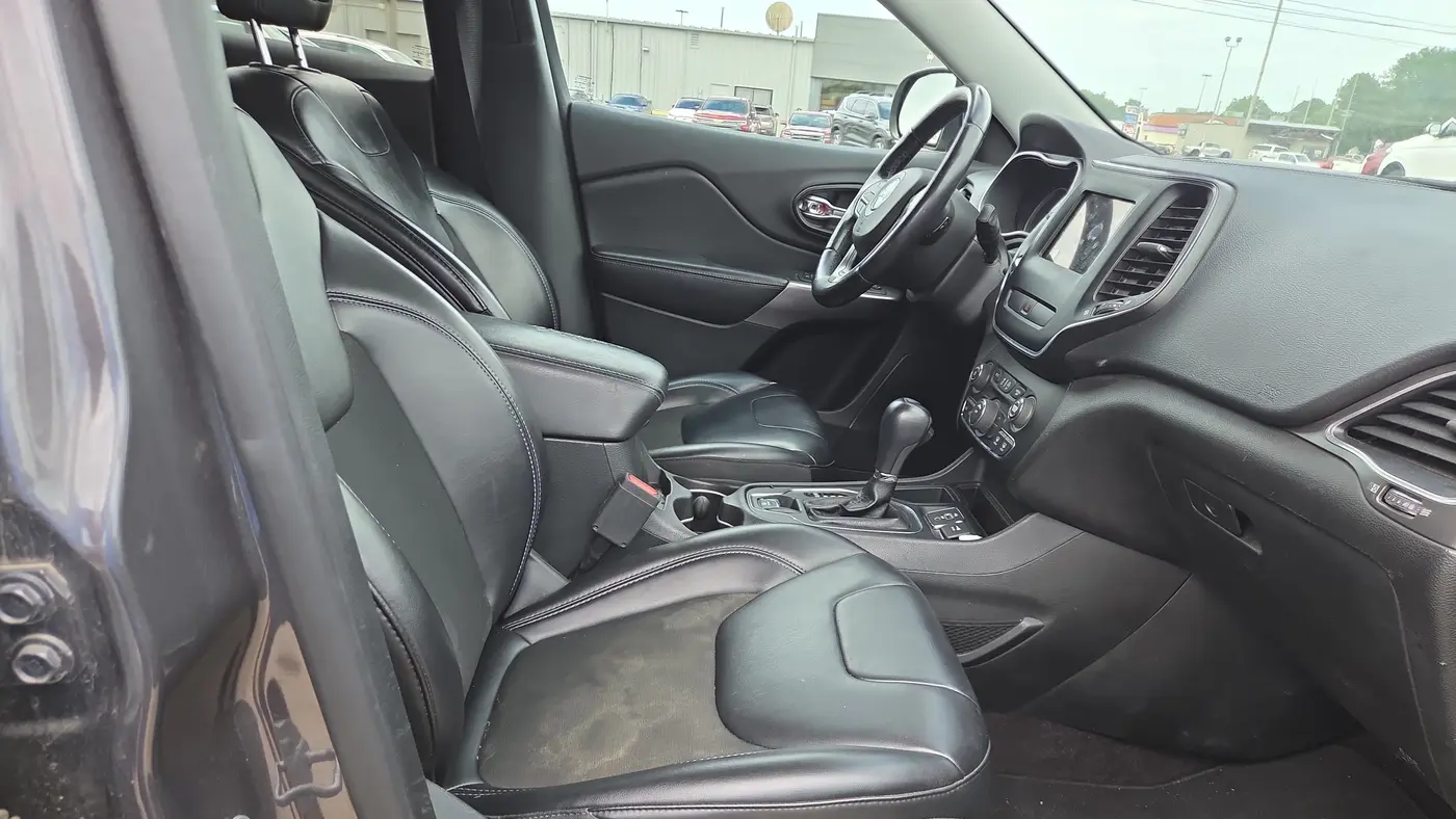 2019 Jeep Cherokee Altitude