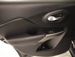 2019 Cherokee Thumbnail 5