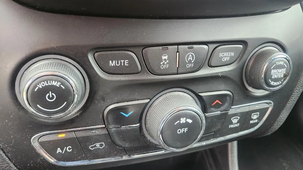 2021 Jeep Cherokee Latitude Plus