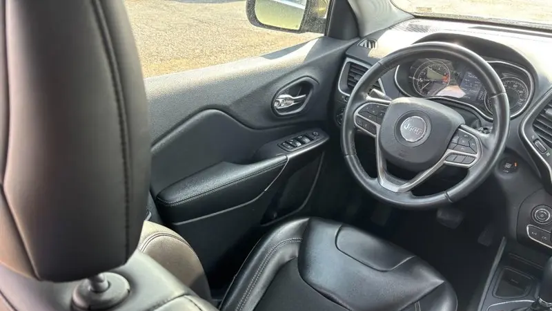 2019 Jeep Cherokee Altitude