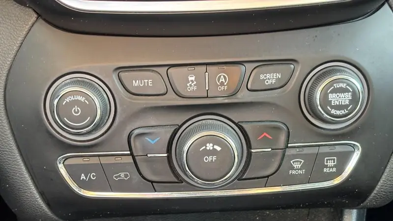 2019 Jeep Cherokee Altitude