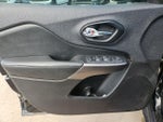 2019 Cherokee Thumbnail 7