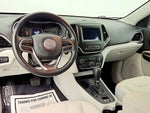 2021 Cherokee Thumbnail 14