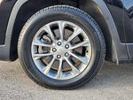 2019 Cherokee Thumbnail 10