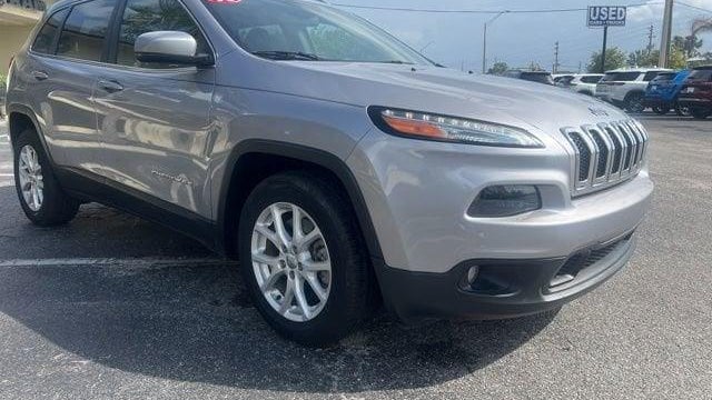 Preowned 2018 Jeep Cherokee Latitude Plus for Sale
