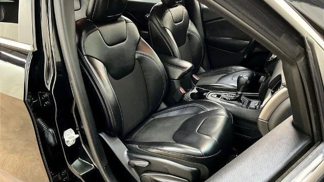 2019 Jeep Cherokee Altitude