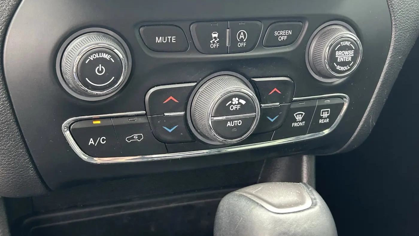 2019 Jeep Cherokee Altitude