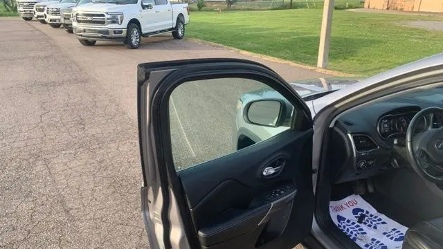2019 Jeep Cherokee Altitude