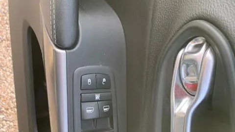 2019 Jeep Cherokee Altitude