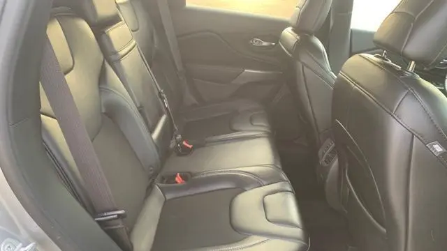2019 Jeep Cherokee Altitude